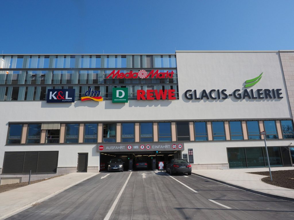 outdoor advertising